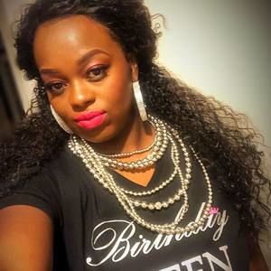 Meet your Posher, Lucinda